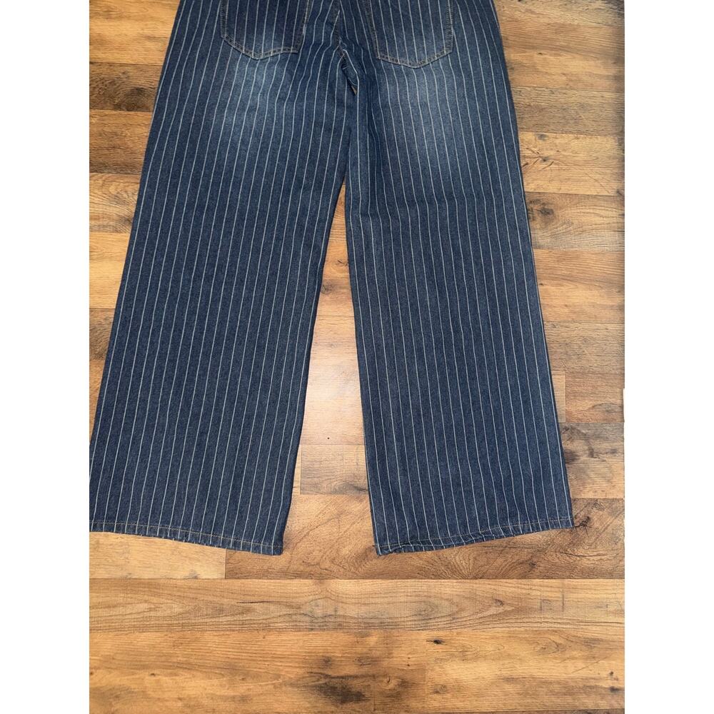 Edikted Cory women’s pinstriped low rise wide leg blue jeans - Picture 6 of 16